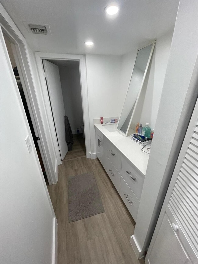 Building Photo - 7040 Coral Wy