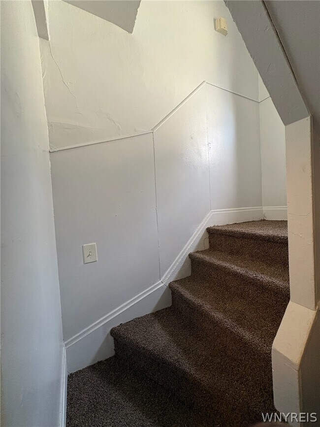 Building Photo - 189 Westminster Ave