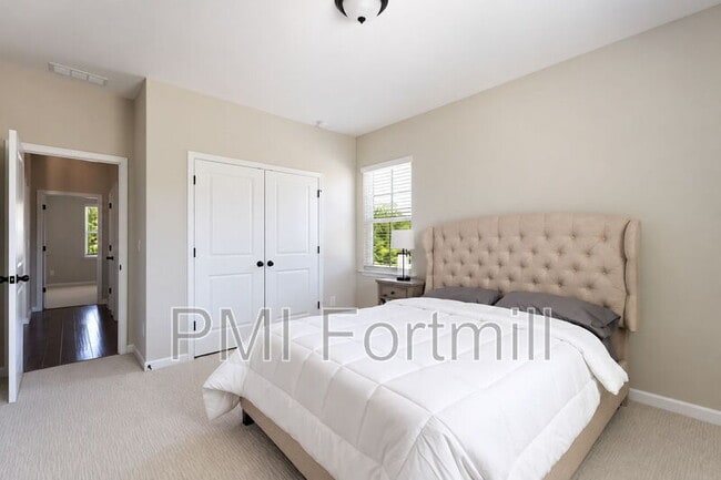 Building Photo - 3138 Montreaux Valley Dr
