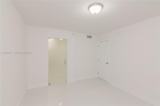Building Photo - 3755 NE 167th St