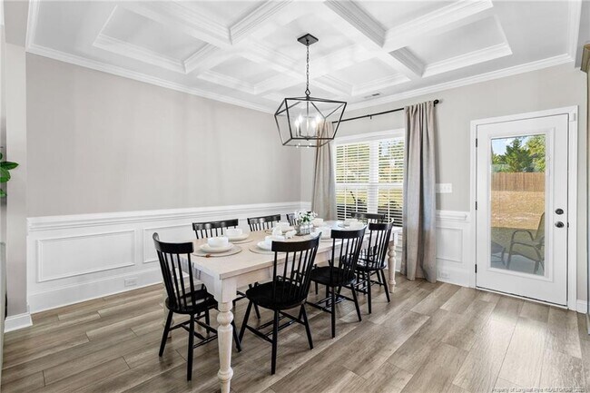 Building Photo - 101 E 6th Ave