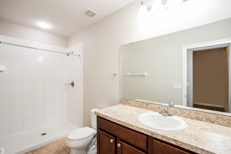 Building Photo - 14427 Haddon Mist Dr