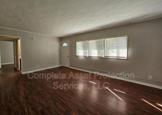 Building Photo - 3000 W 42nd Ave