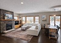 Building Photo - 2489 Schneider Ct