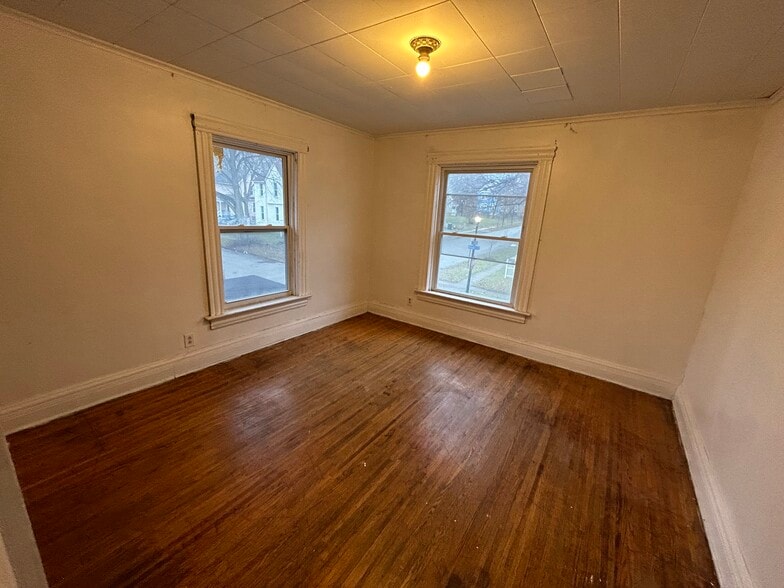 Building Photo - 78 Tacoma St