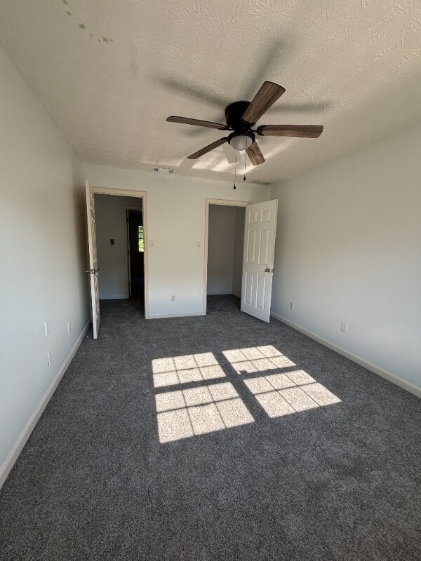Building Photo - 2068 Lakewood Cir SW