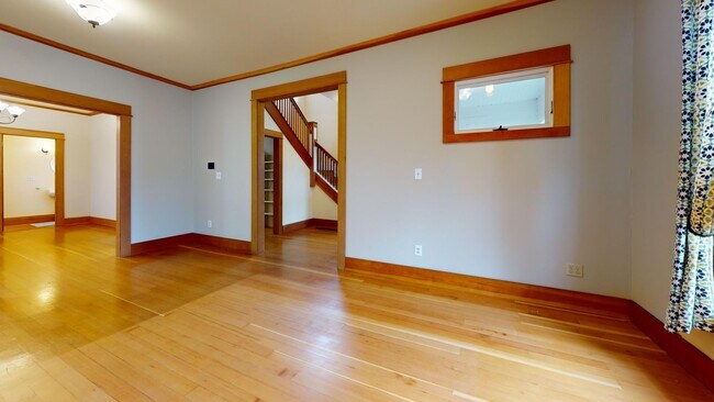 Building Photo - The Perfect Restored University Heights Home -available for rent now!