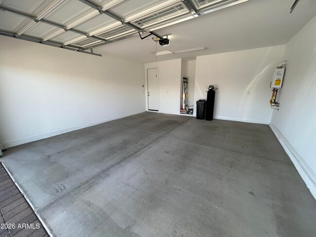Building Photo - 20268 W Montecito Ave