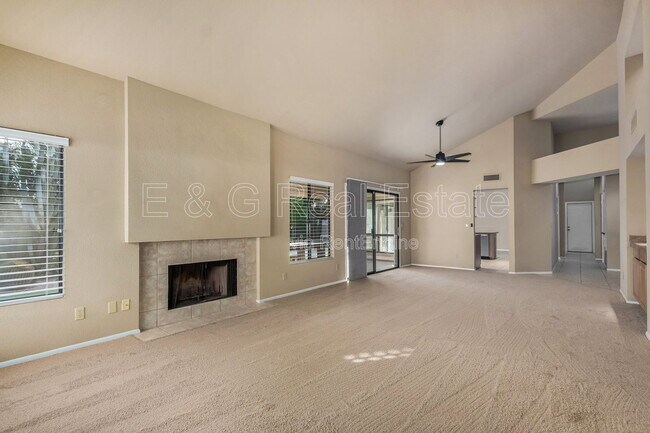 Building Photo - 10060 E San Bernardo Dr
