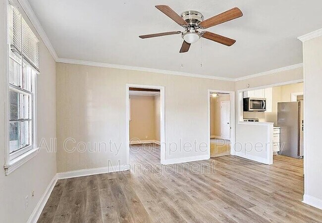 Building Photo - 5463 Marcia Cir