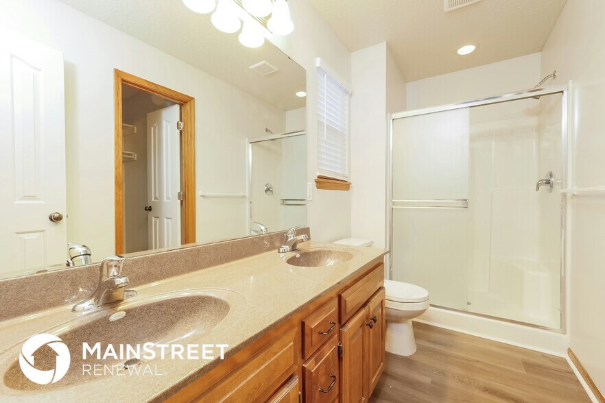 Building Photo - 214 Lacy Ln