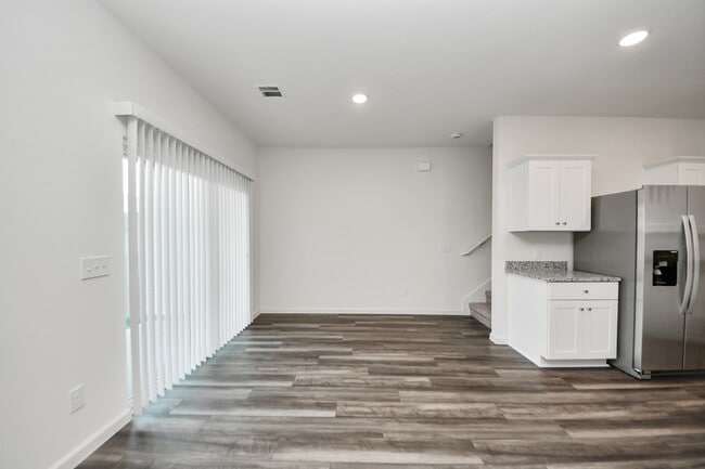 Building Photo - 10309 Costa Ter Dr