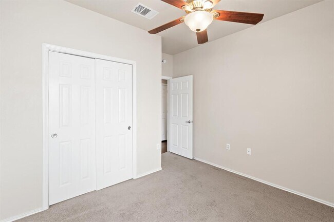 Building Photo - 10936 Furrow Hill Dr