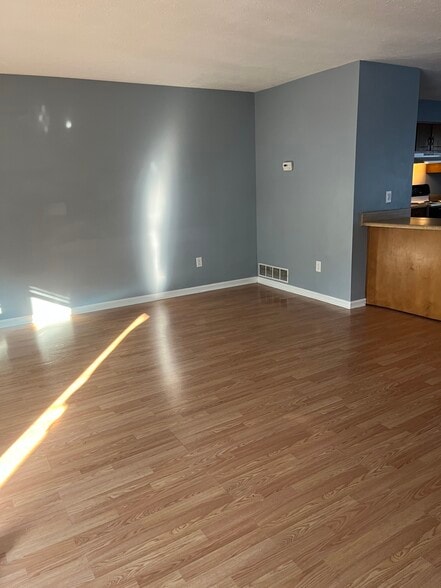 Building Photo - 2708 Pioneer Ct