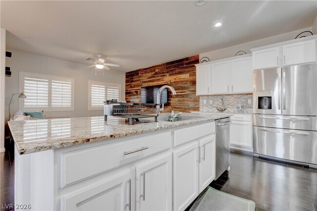 Building Photo - 48 Jasmine Point St