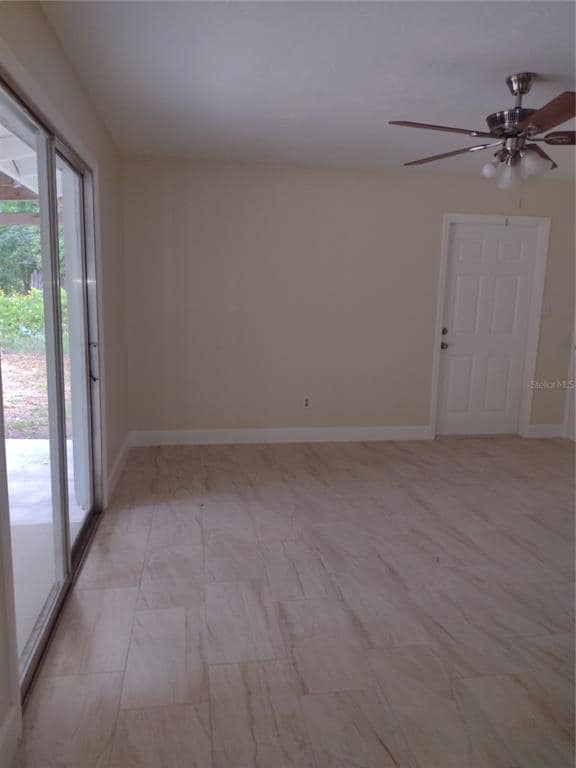 Building Photo - 4400 NE 139th Ln