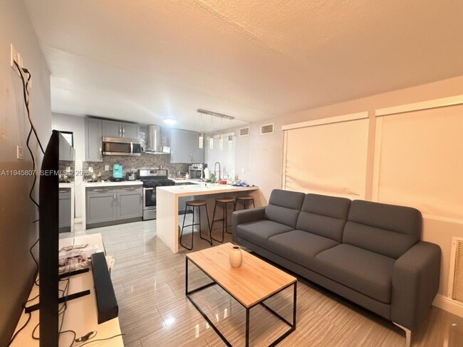 Building Photo - 10417 NW 129th St