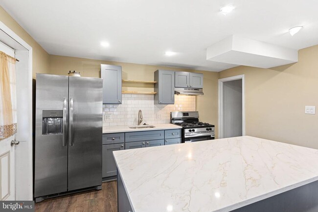 Building Photo - 112 Juliana Terrace