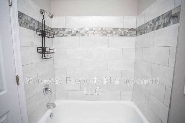 Building Photo - 49 Granite Ln