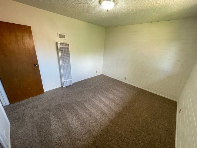 Building Photo - APARTMENT- UPTOWN SEDONA - APPLE TREE SQUARE