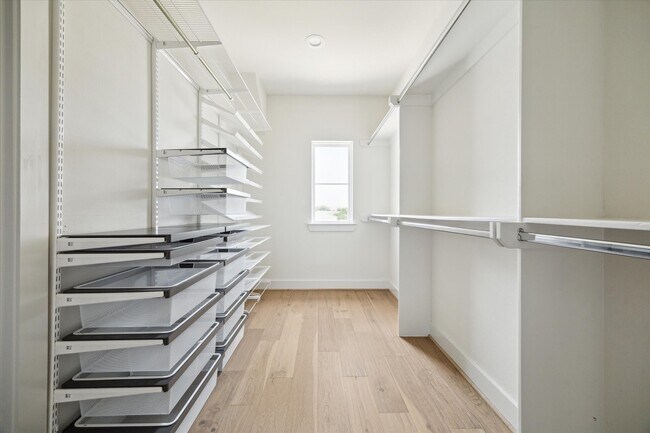 Building Photo - 1747 Ojeman Spring Ln