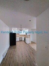 Building Photo - Large Updated 2 Bedroom Condo In Watsonville!