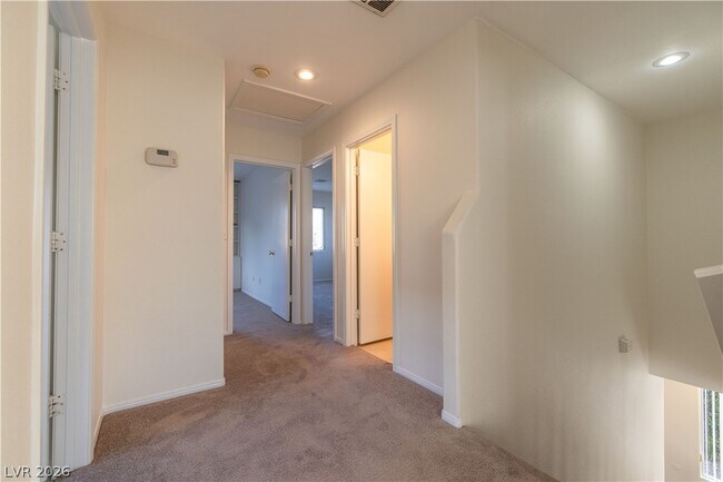 Building Photo - 191 Duck Hollow Ave