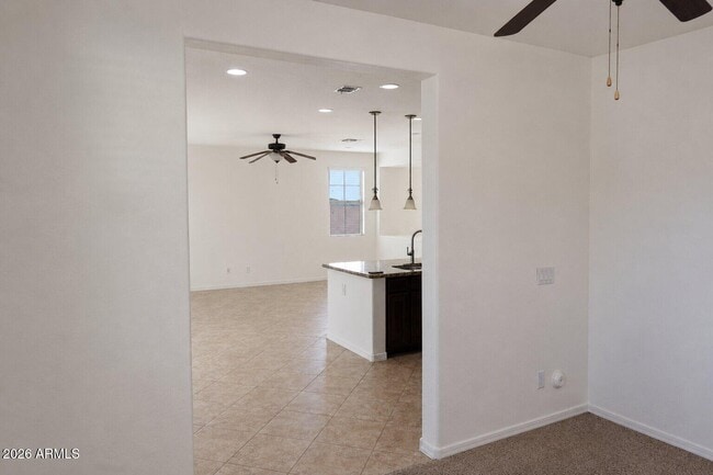 Building Photo - 1131 E Binner Dr