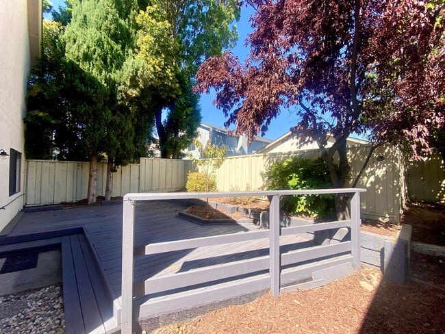 Building Photo - Spacious 2-Bedroom Home in Fremont – Beaut...