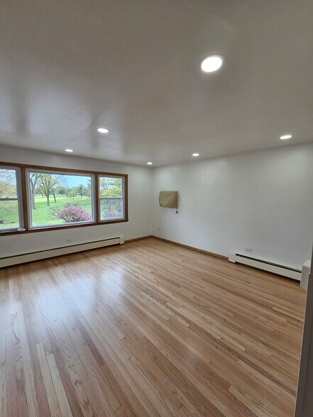 Building Photo - 7840 W Fullerton Ave