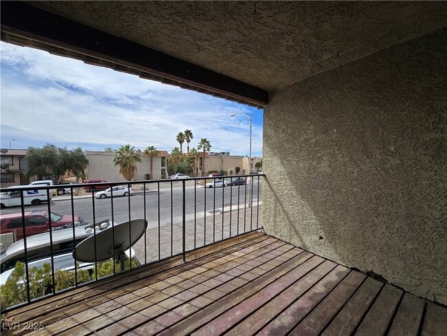 Building Photo - 5340 Retablo Ave