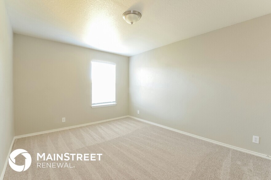 Building Photo - 4011 Bear Oak Path