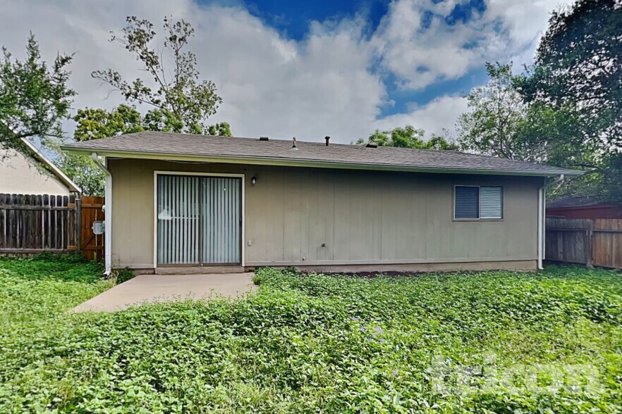 Building Photo - 9506 Sugarloaf Dr