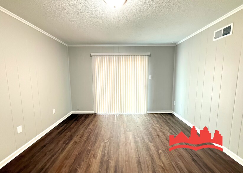 Building Photo - 4393 Cottonwood Rd