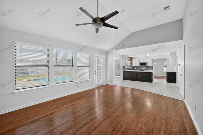 Building Photo - 4301 Hudson Ave