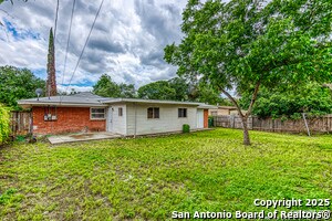 Building Photo - 211 Green Meadow Blvd