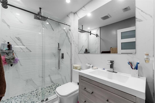 Building Photo - 17864 SW 141st Ct