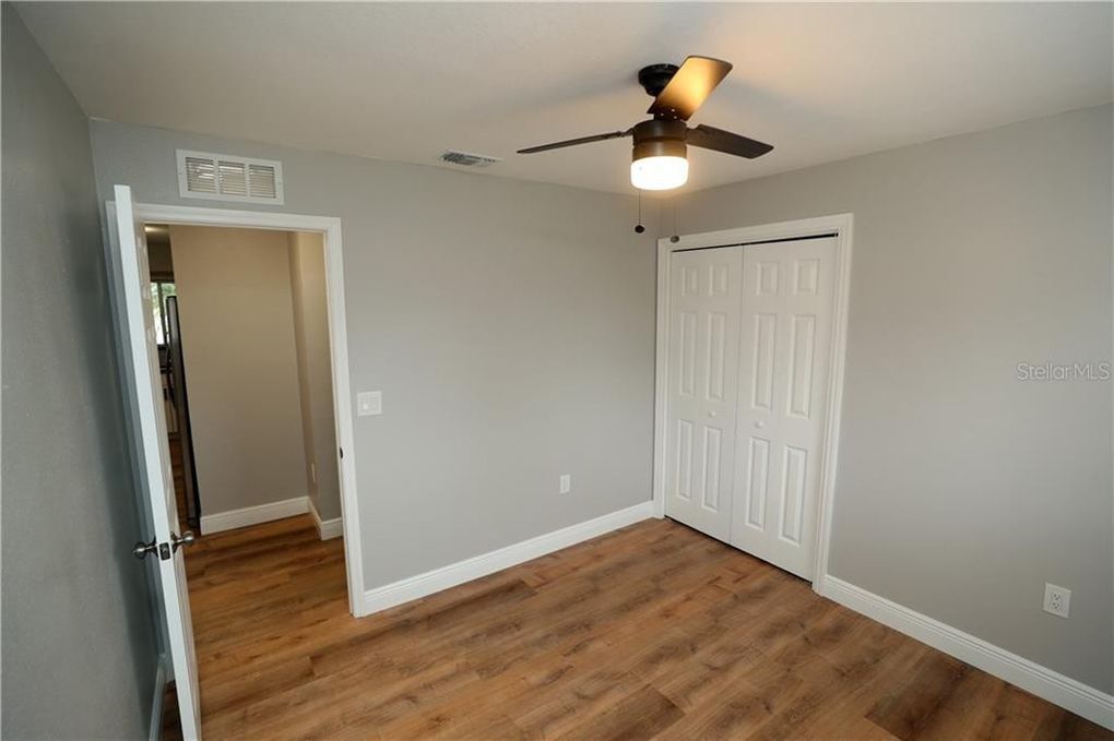 Building Photo - 1643 W Orangecrest Ave