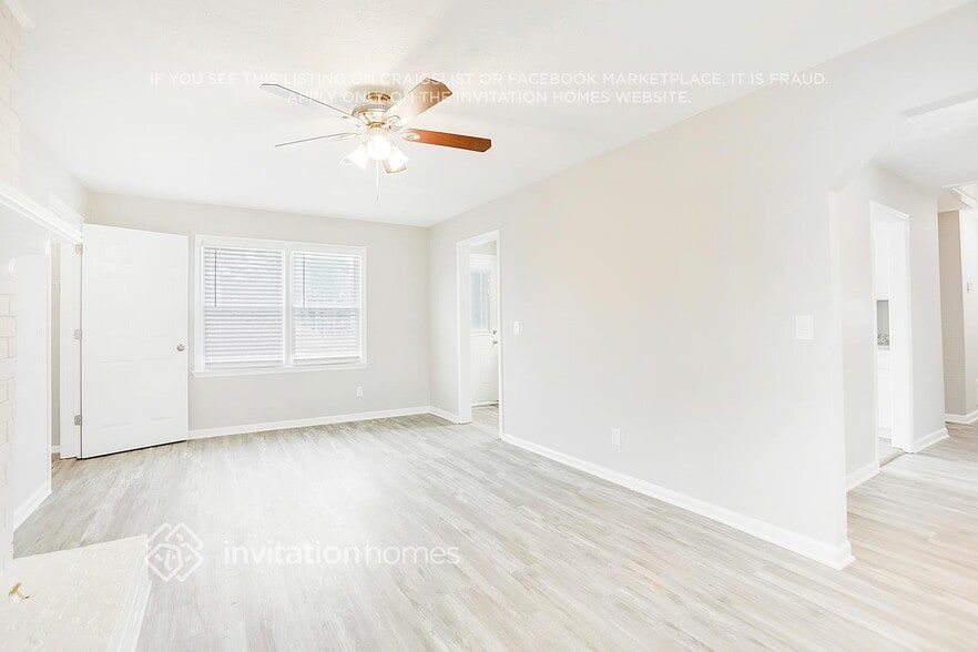 Building Photo - 6647 Forestdale Ln
