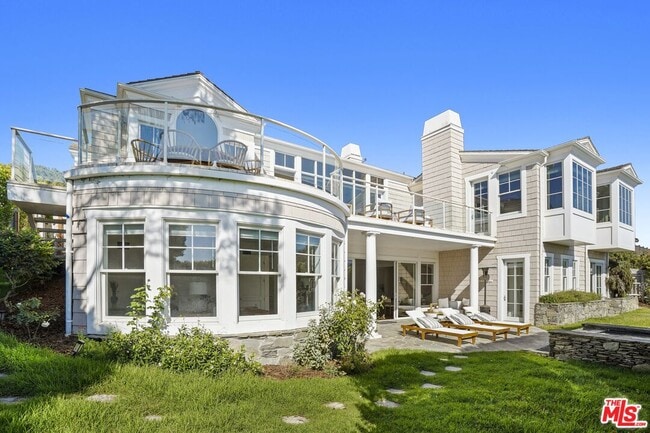 Building Photo - 7335 Birdview Ave