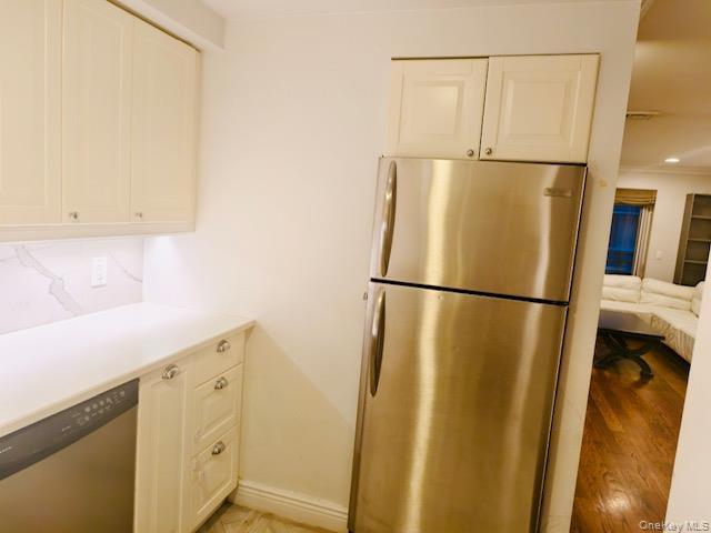 Building Photo - 100 Cutter Mill Rd