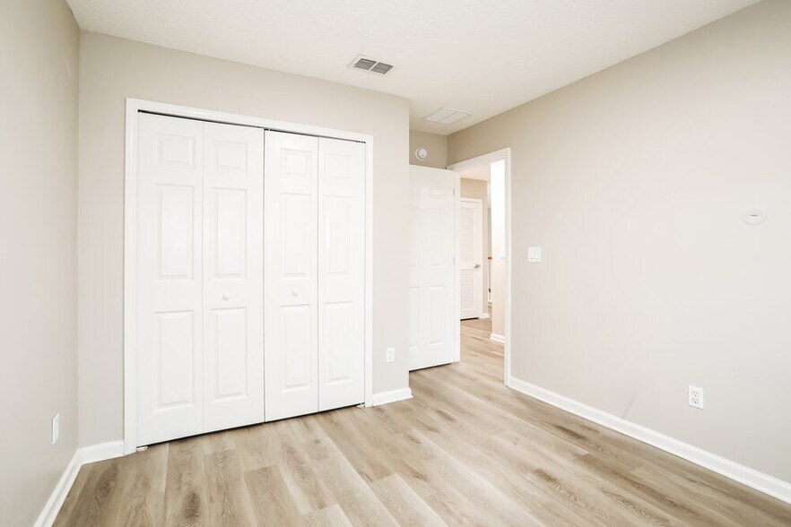 Building Photo - 179 Greenfield Dr