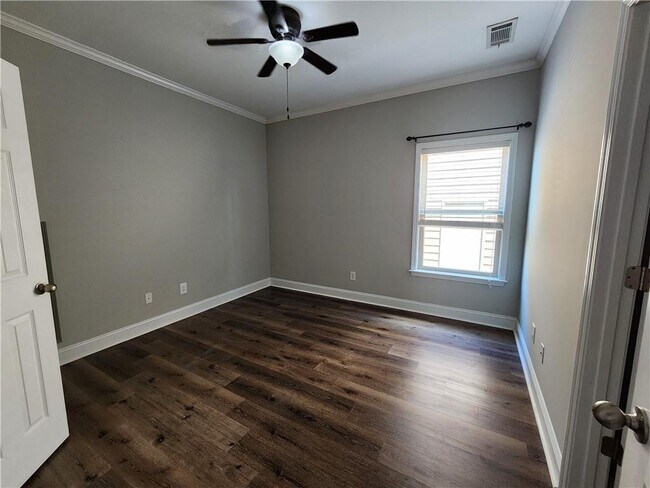 Building Photo - 548 Myrtle Trace Ln