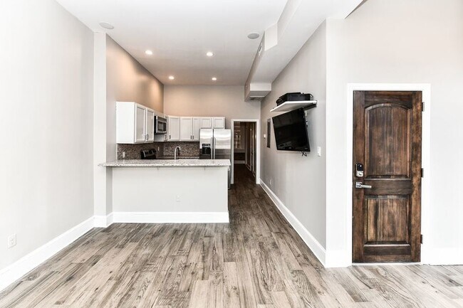 Building Photo - 1227 15th St NW