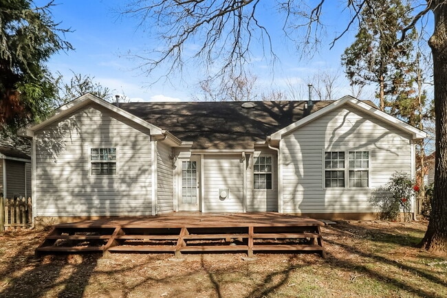 Building Photo - 13954 Dingess Rd