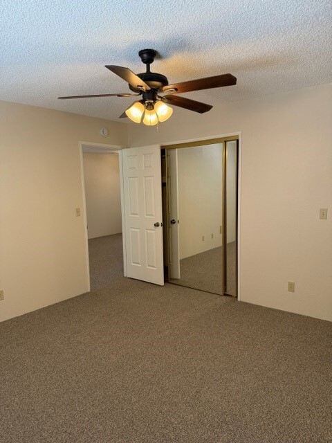 Building Photo - 333 Rim Rock Cir