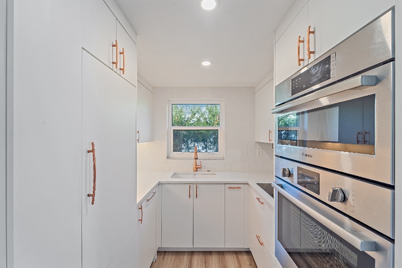 Building Photo - 4526 S Lockwood Ridge Rd