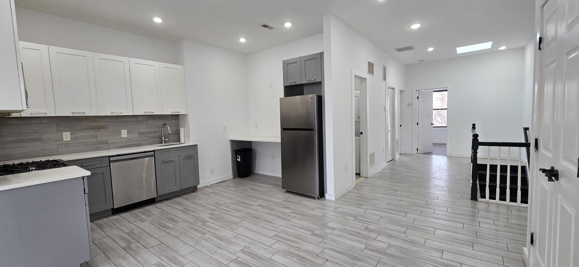 Building Photo - 487 Ocean Ave