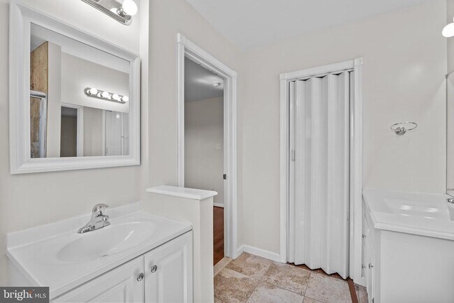 Building Photo - 778 Bobwhite Ln