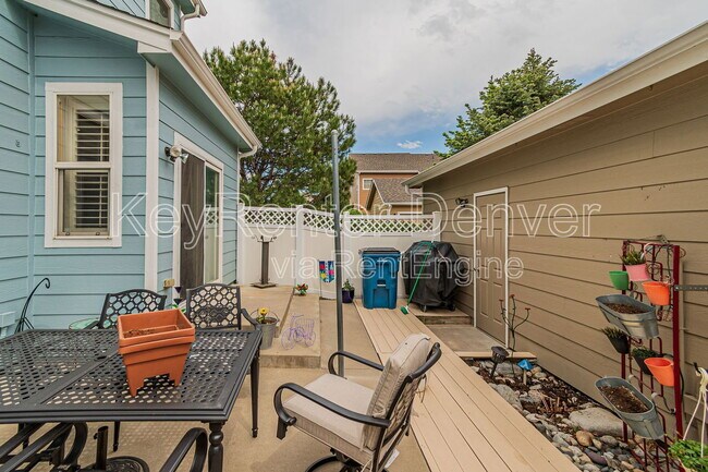 Building Photo - 15612 E 96th Way